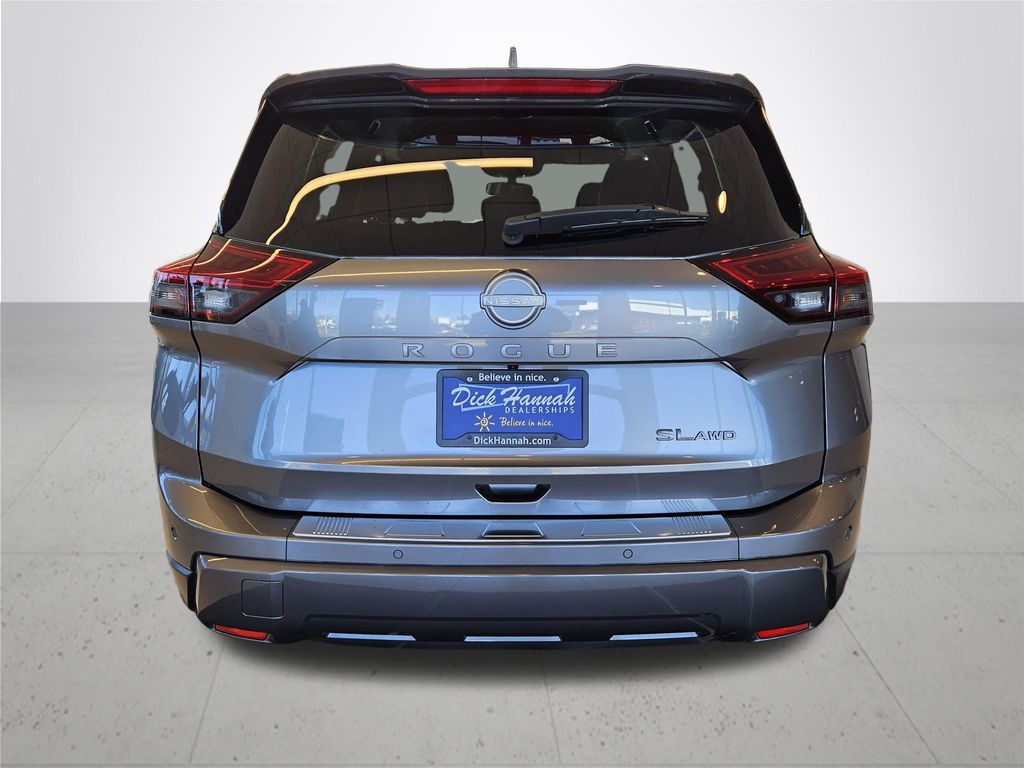 2025 Nissan Rogue SL