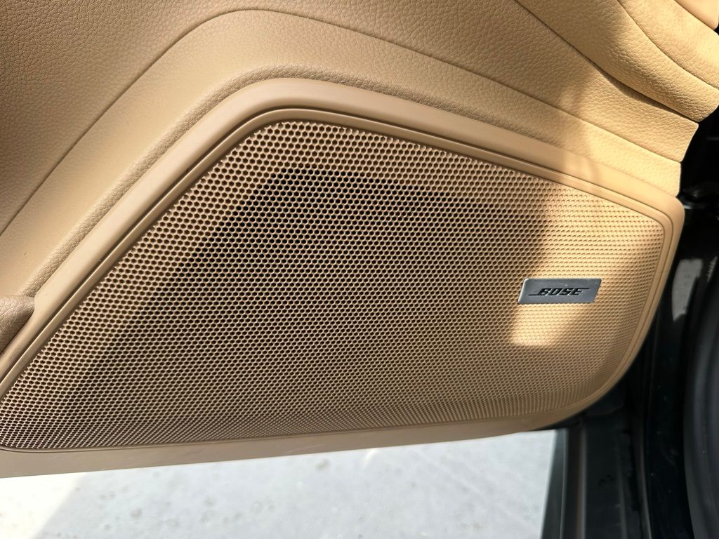 Thumbnail: 2018 Porsche Panamera - 21