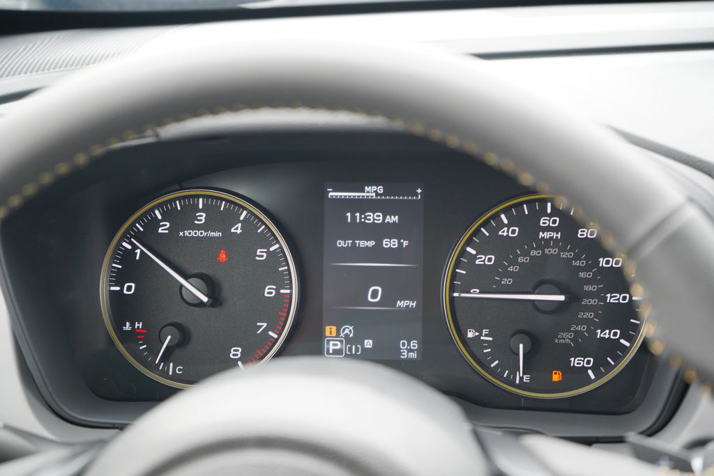 2025 Subaru Crosstrek Sport 14