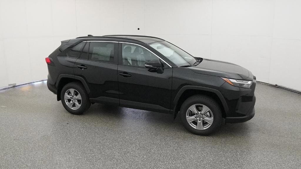 Thumbnail: 2025 Toyota RAV4 - 21