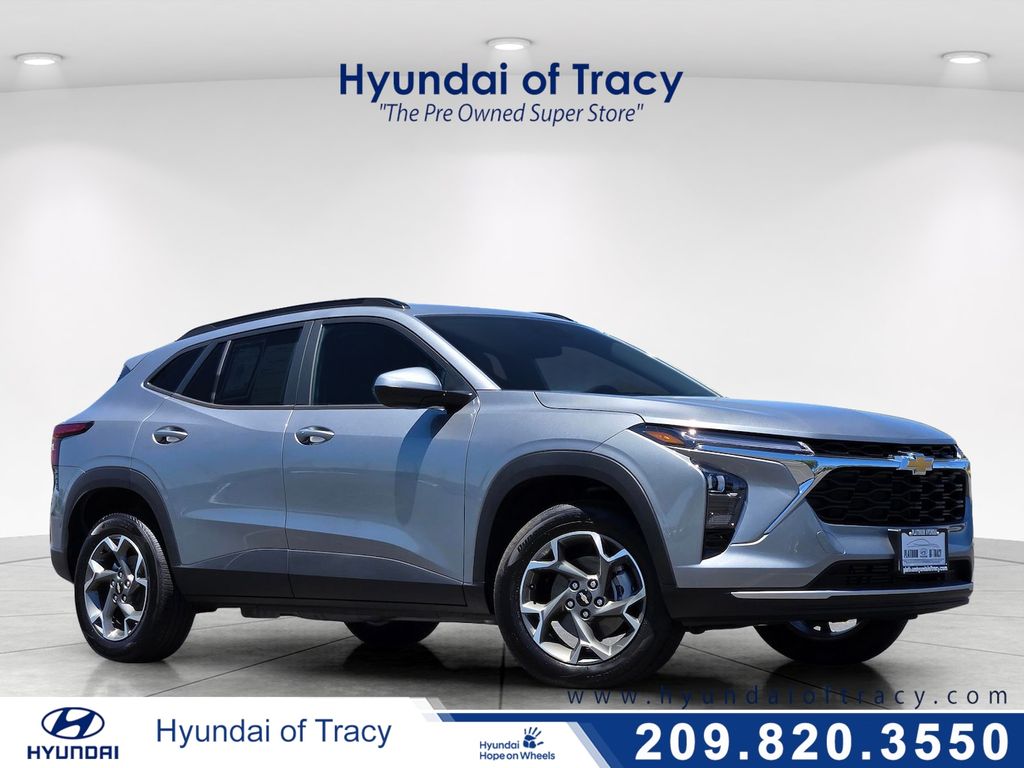 Sterling Gray Metallic 2026 Chevrolet Trax SUV / Crossover Front-Wheel Drive 6-Speed Automatic