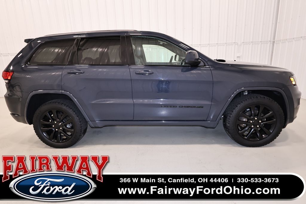 Rhino Clearcoat 2018 Jeep Grand Cherokee Altitude 4WD SUV / Crossover Four-Wheel Drive 8-Speed Automatic