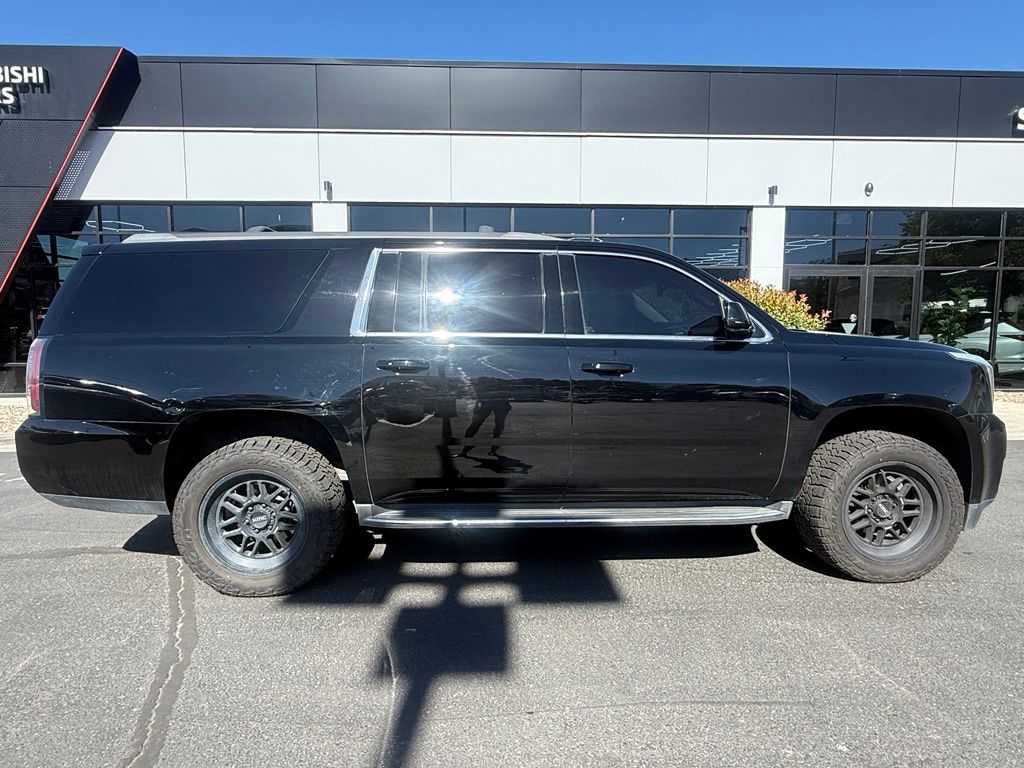 Onyx Black 2016 GMC Yukon XL SUV / Crossover Four-Wheel Drive 6-Speed Automatic Overdrive