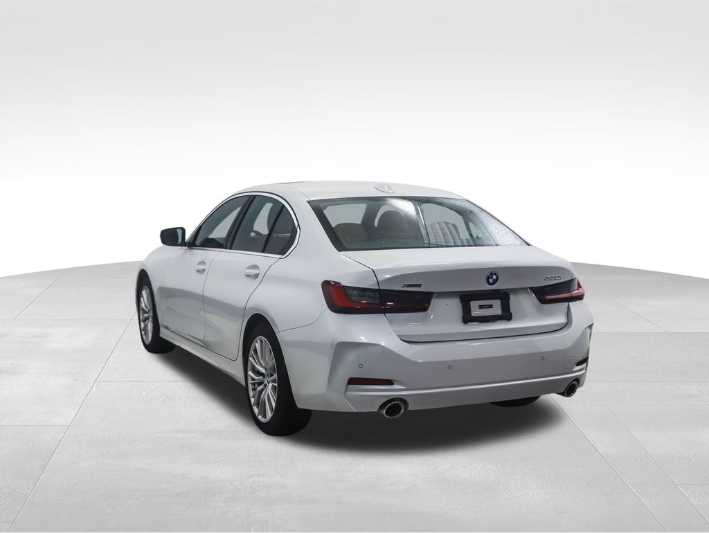 Thumbnail: 2024 BMW 3 Series - 3