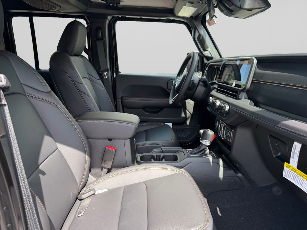 2026 Jeep Gladiator Sahara Black at South Hills CDJR