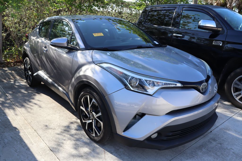 2018 Toyota C-HR XLE 6