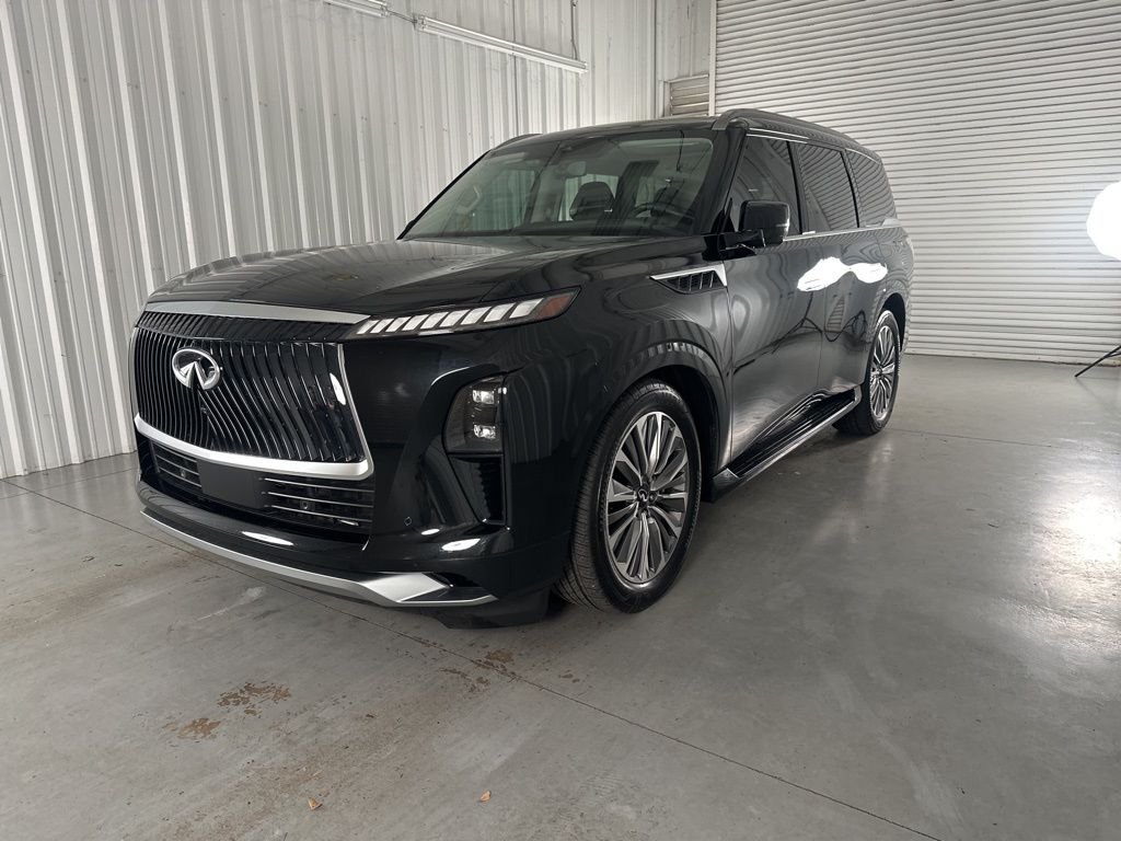 2025 INFINITI QX80 Sensory 4WD