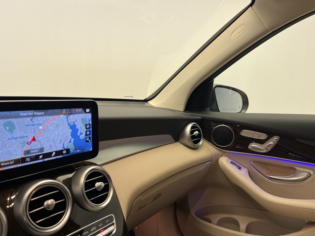 Thumbnail: 2021 Mercedes-Benz GLC - 22