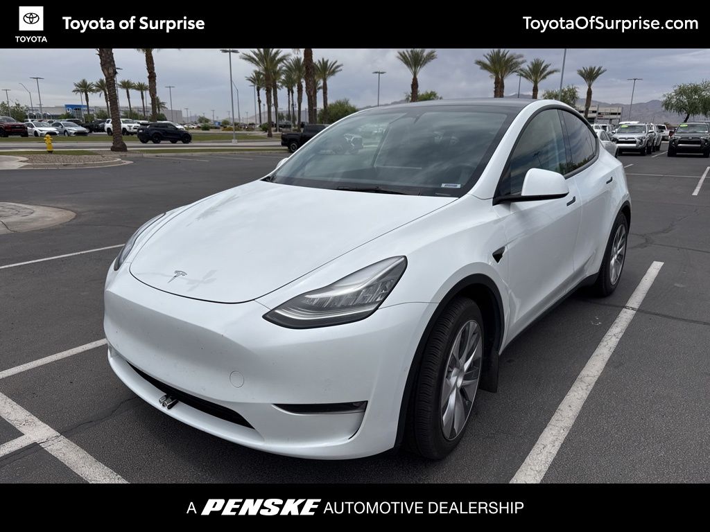 2022 Tesla Model Y Long Range Hero Image