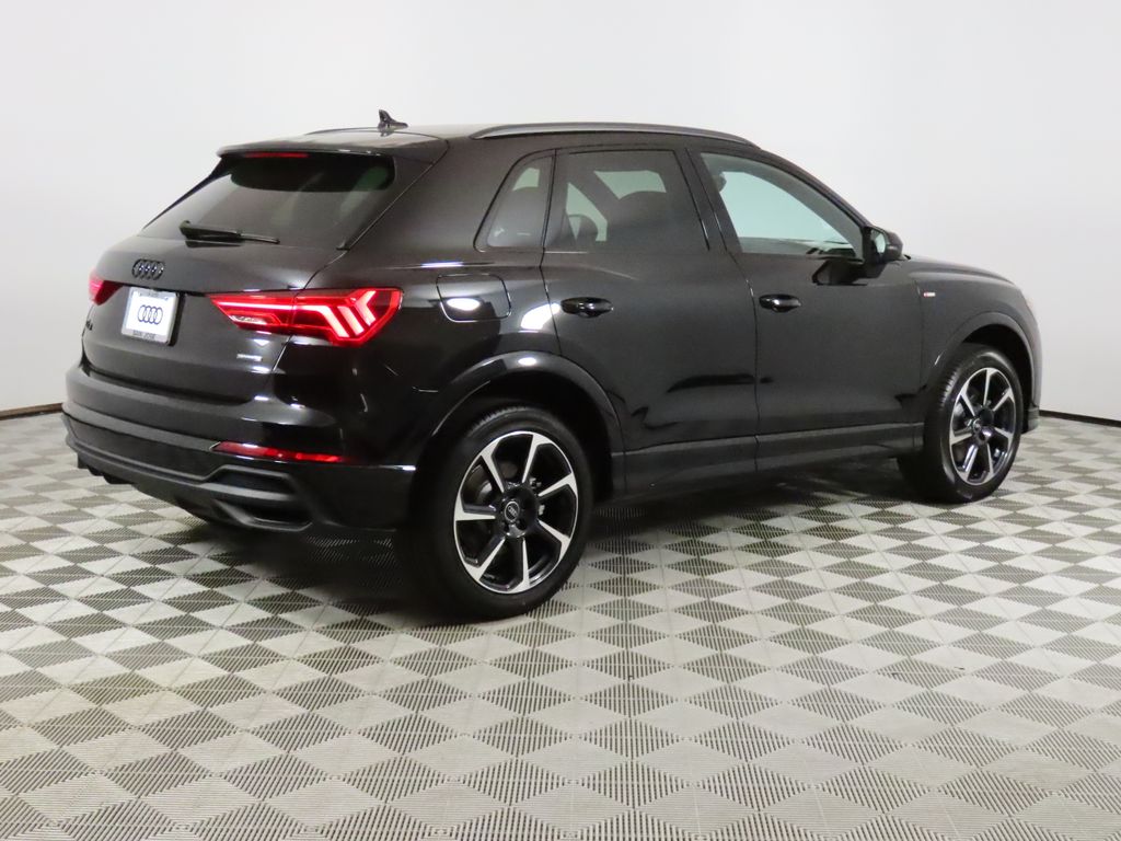 Thumbnail: 2025 Audi Q3 - 5