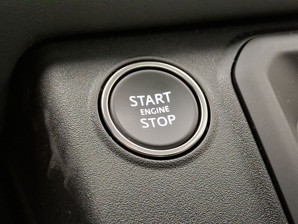 2025 Land Rover Defender 110 14