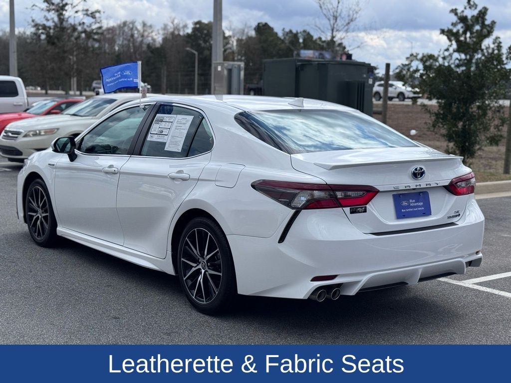 2021 Toyota Camry SE Hybrid