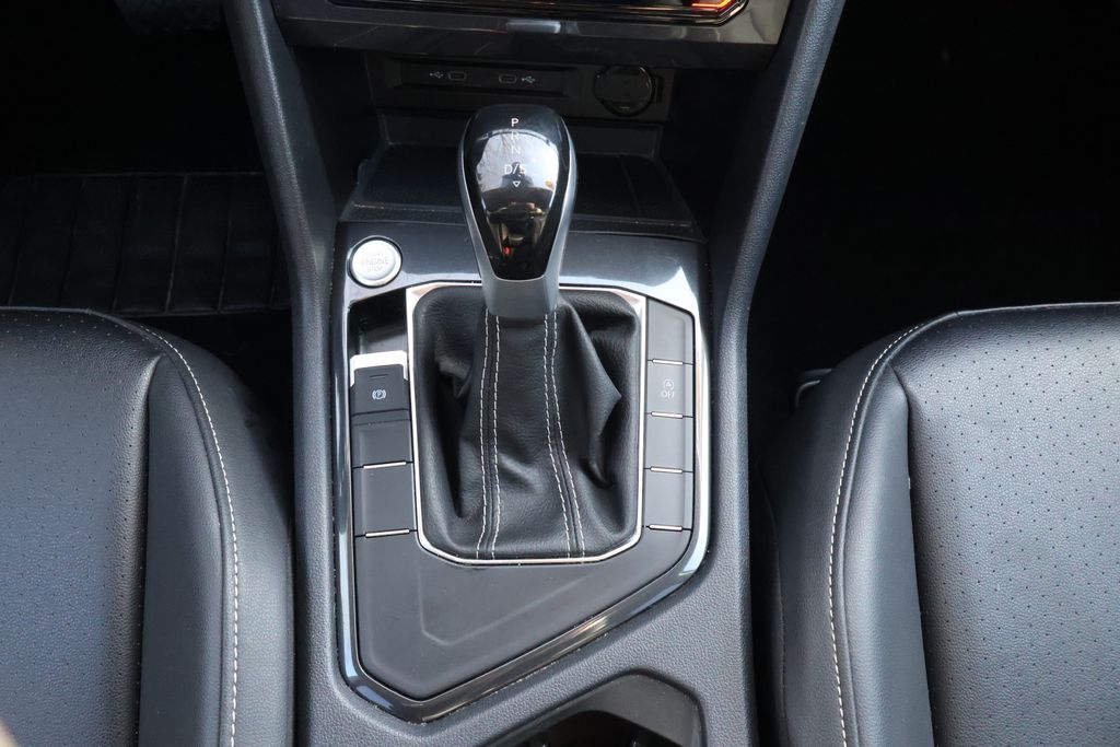 Thumbnail: 2024 Volkswagen Tiguan - 19