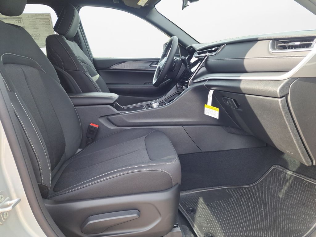 New Car 2025 Jeep Grand Cherokee  For Sale Under $40,000 In Austin, Texas