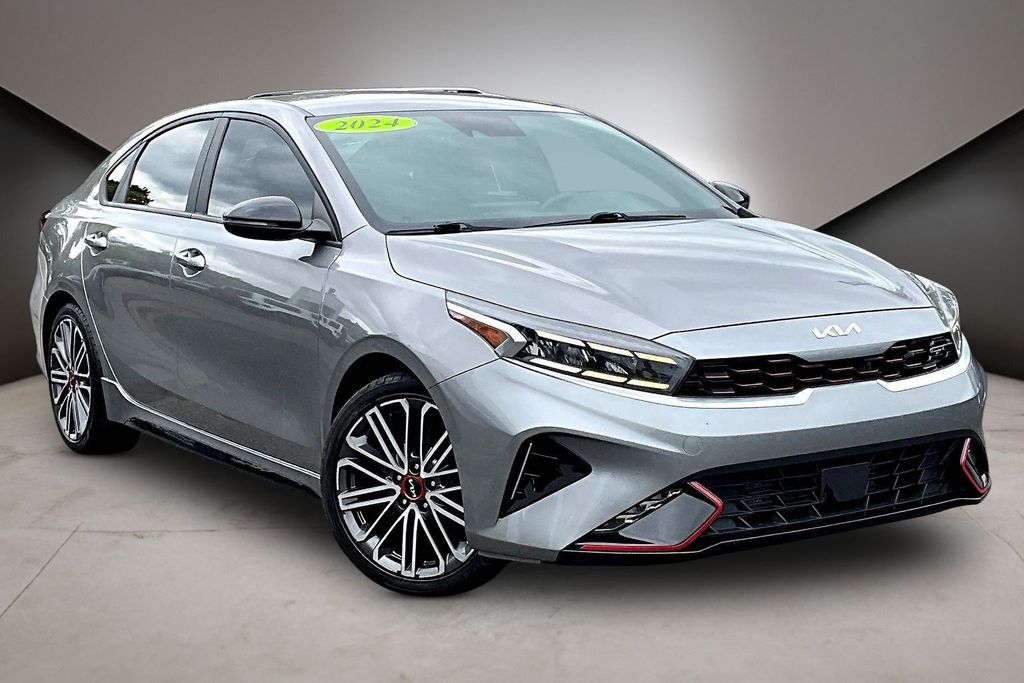 Photo 1 of 2023 Kia Forte GT