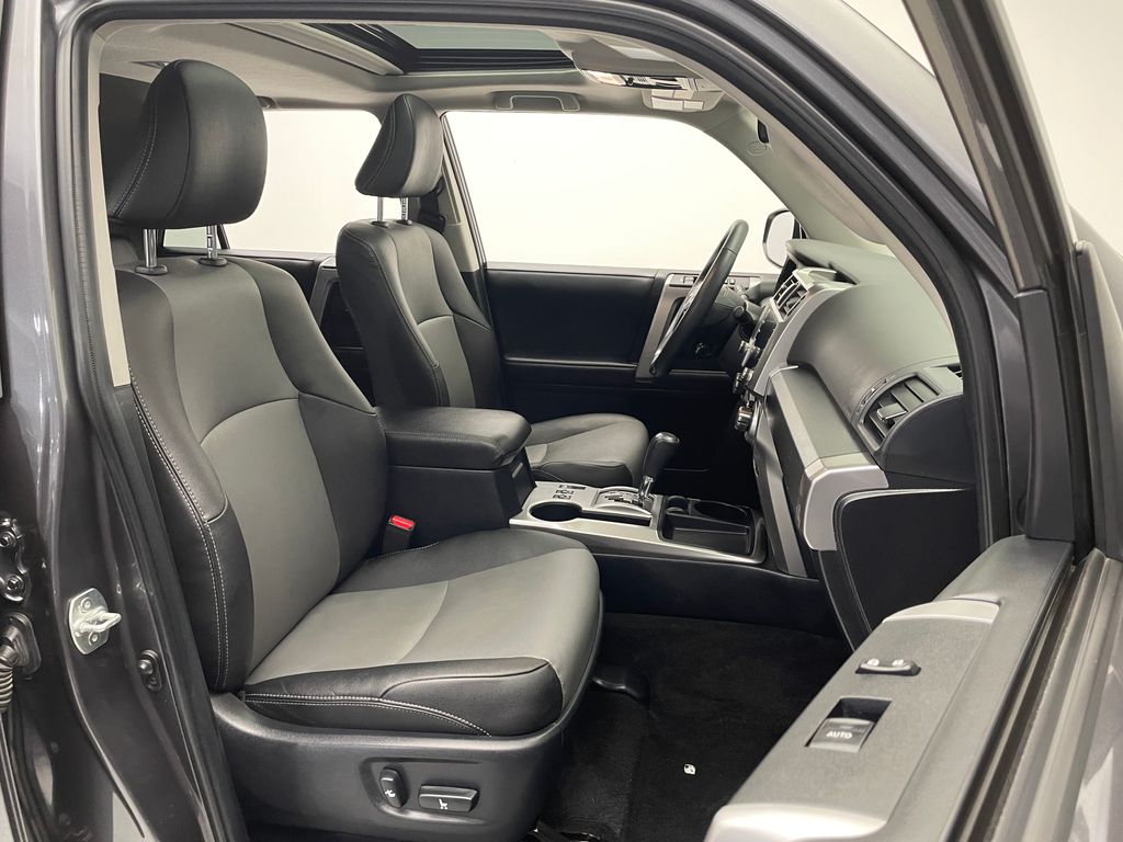 2022 Toyota 4Runner SR5 18