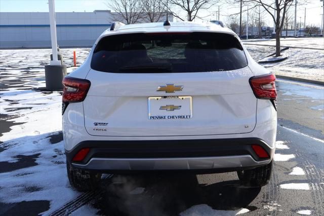 Thumbnail: 2026 Chevrolet Trax - 6