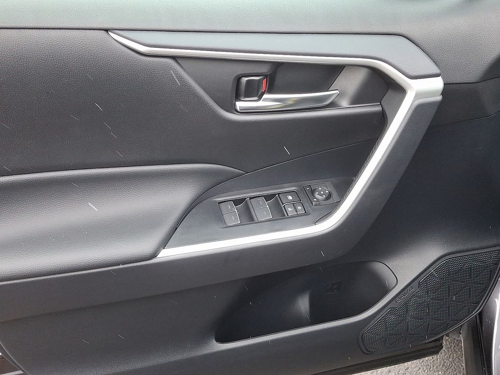 Thumbnail: 2024 Toyota RAV4 - 13