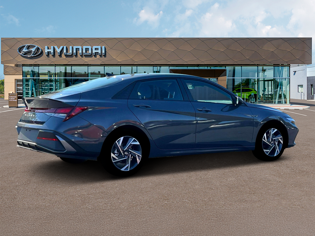 2025 Hyundai Elantra Sport 8