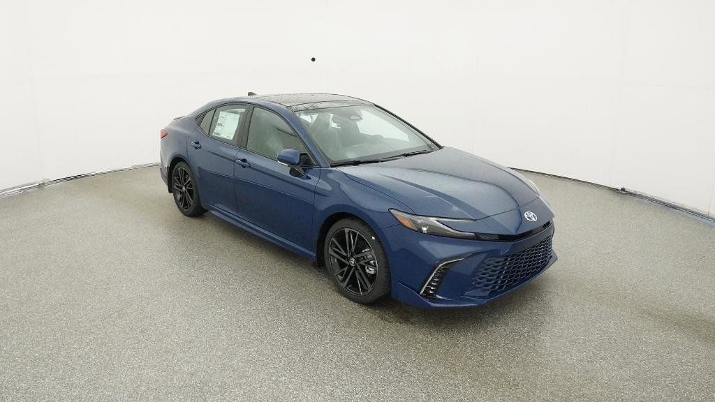 Thumbnail: 2025 Toyota Camry - 11