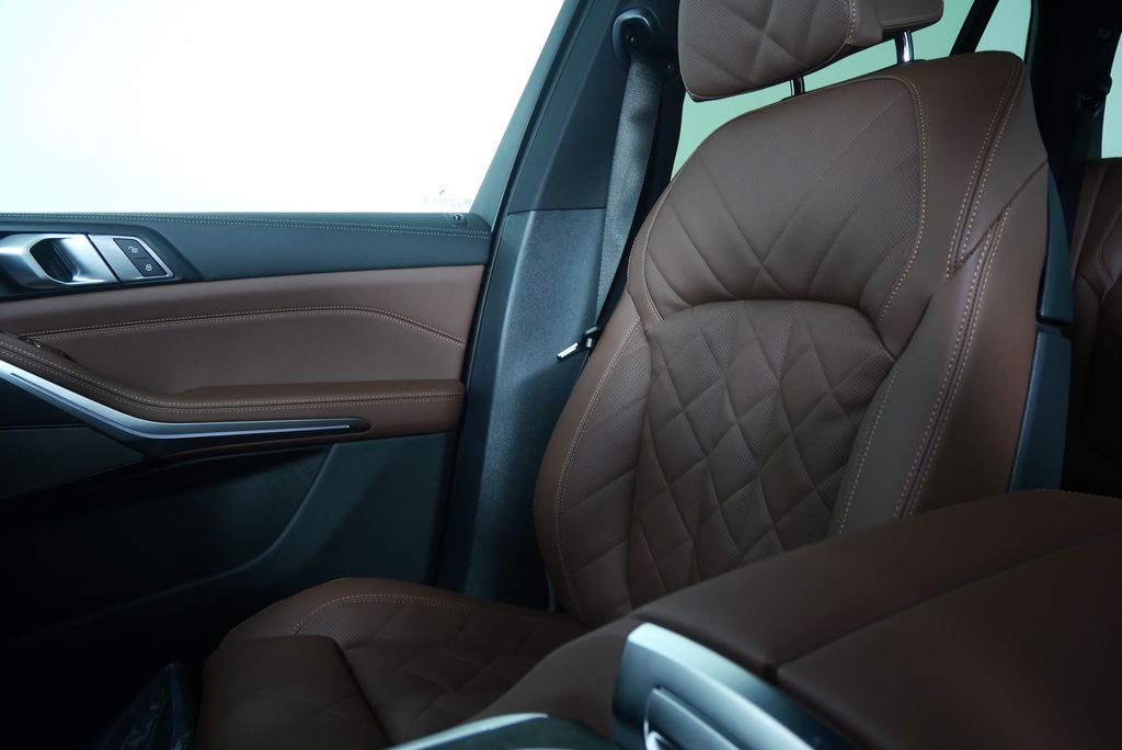 Thumbnail: 2026 BMW X5 - 22