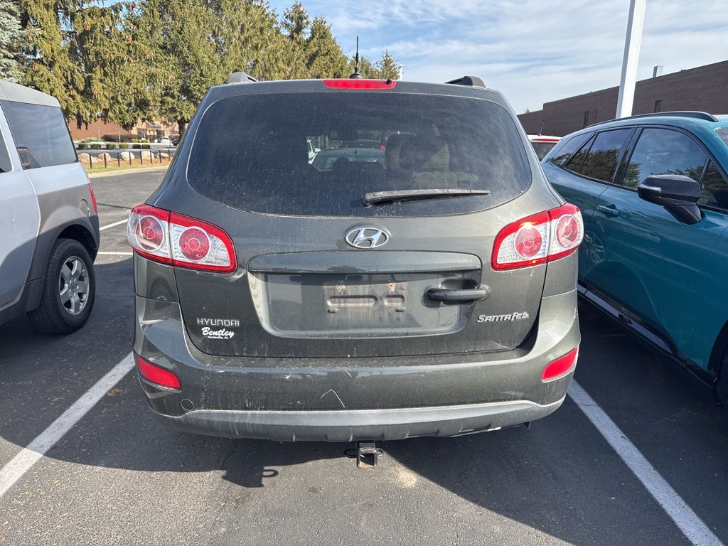 2011 Hyundai Santa Fe GLS 3