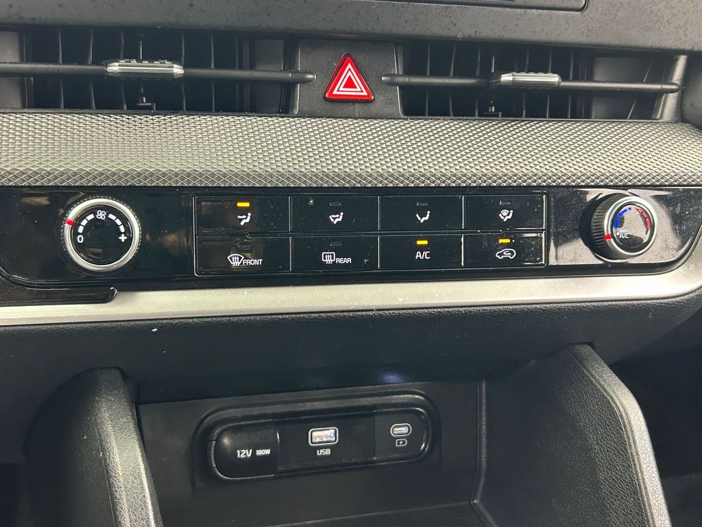 Used 2024 Fusion Black Kia LX image 19