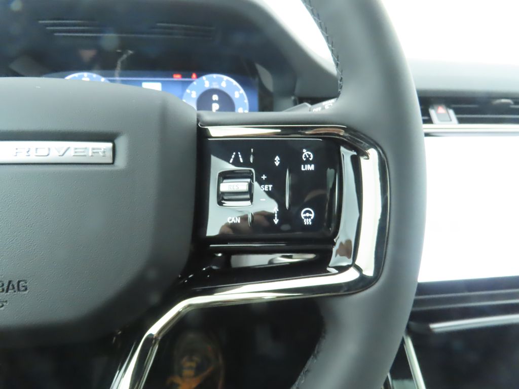 Thumbnail: 2026 Land Rover Range Rover Evoque - 12