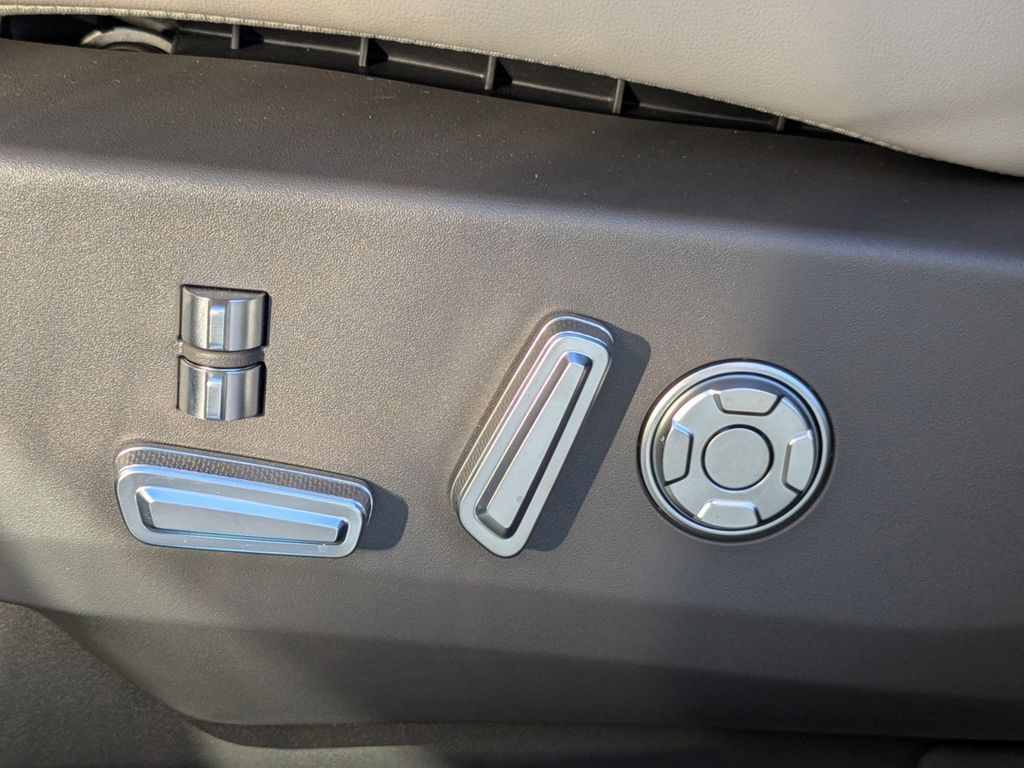 2025 Lincoln Nautilus Hybrid Reserve