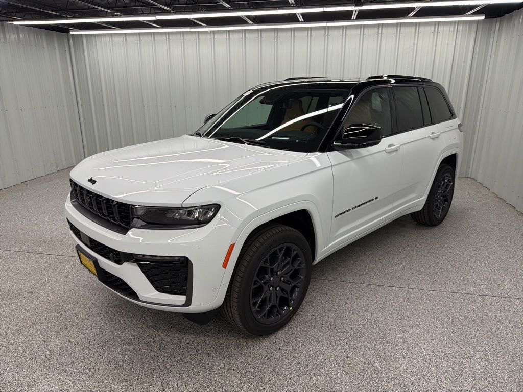 2026 Jeep Grand Cherokee Summit - 2
