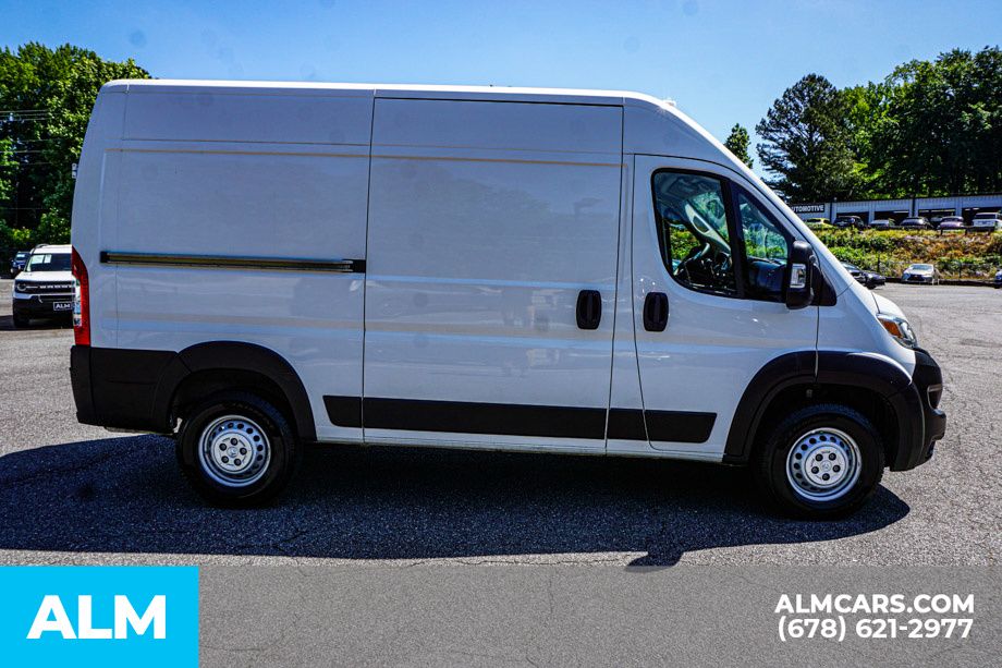 Used 2025 White Ram High Roof image 8