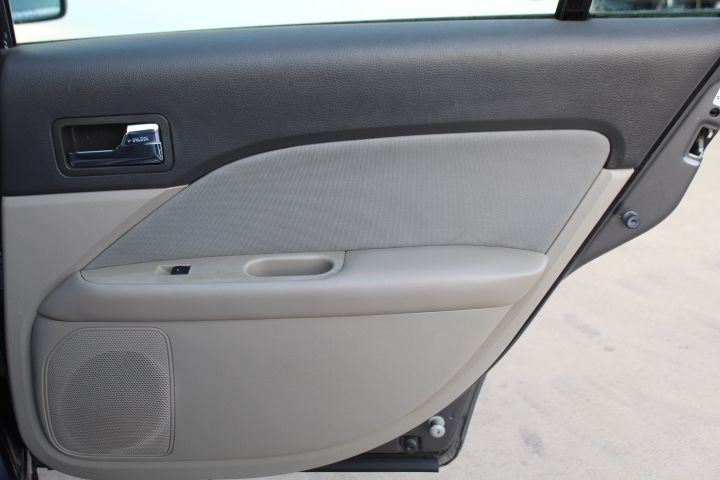 Used Car 2012 Ford Fusion  Se For Sale Under $10,000 In Georgetown, Texas