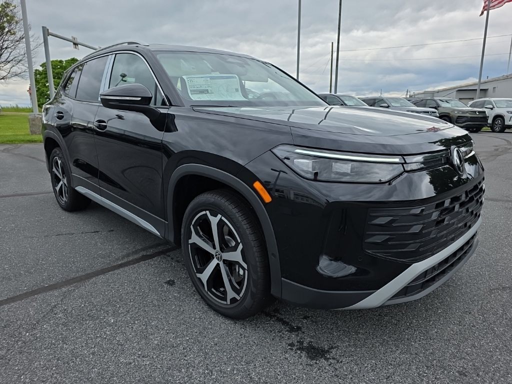 2026 Volkswagen Tiguan 2.0T SE Black at Audi Porsche Sewickley