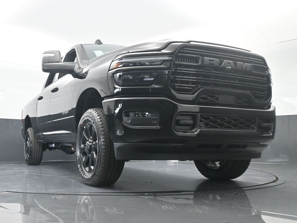 New 2026 Diamond Black Crystal Pearlcoat Ram Laramie image 61