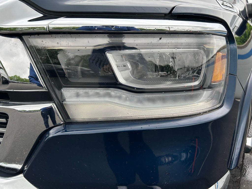 2022 RAM 1500 Laramie 8