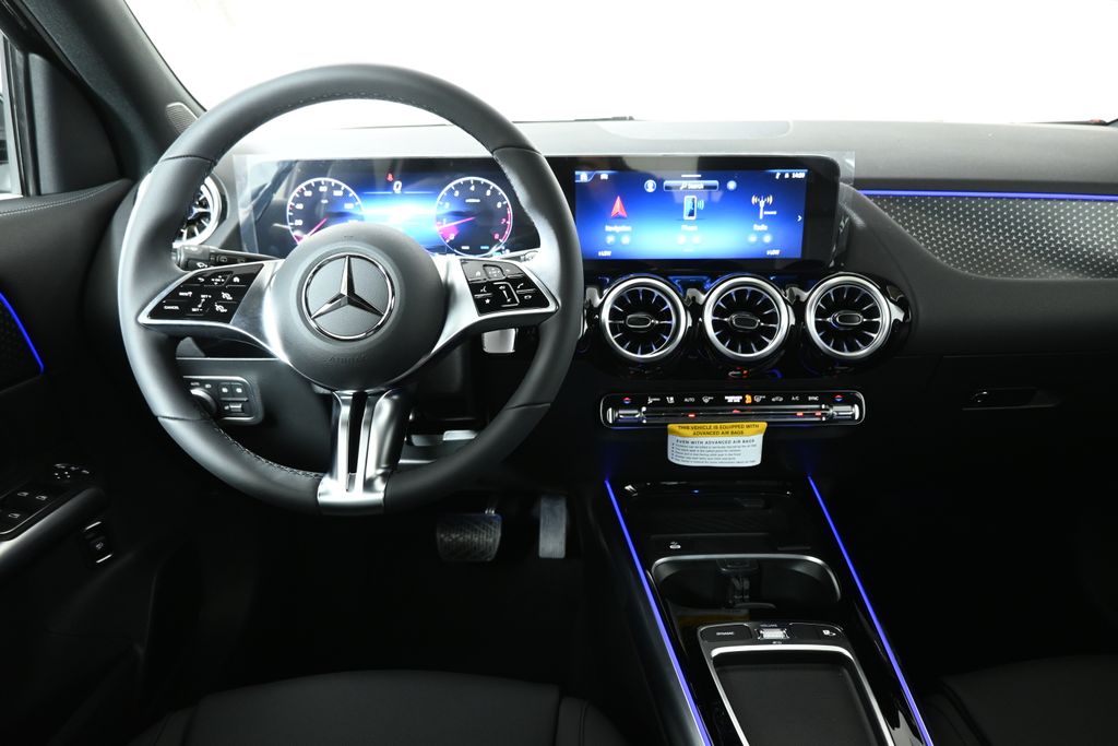 2025 Mercedes-Benz GLA 250 4MATIC 4