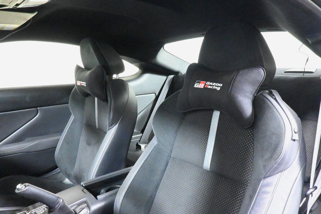 Thumbnail: 2024 Toyota GR86 - 16