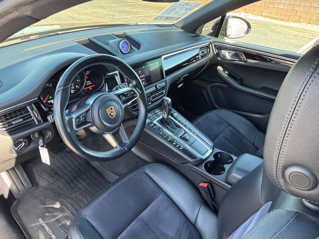 Thumbnail: 2019 Porsche Macan - 9