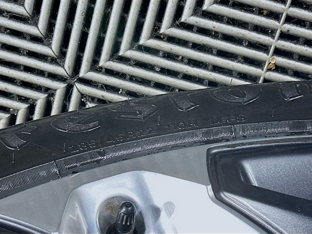 Used 2023 White Ram Limited image 33