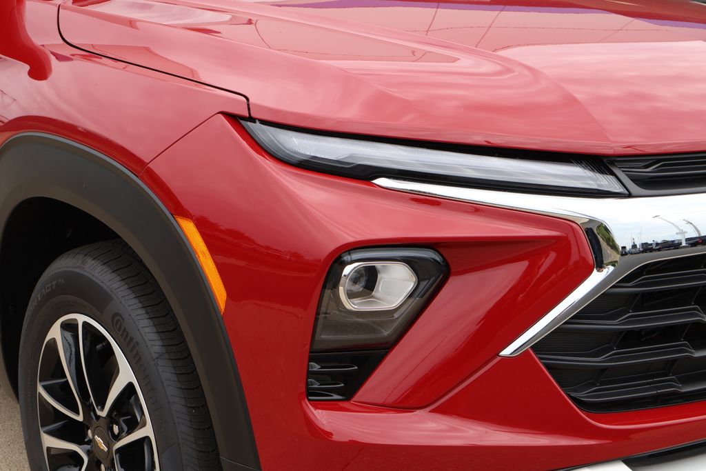 Thumbnail: 2026 Chevrolet TrailBlazer - 3