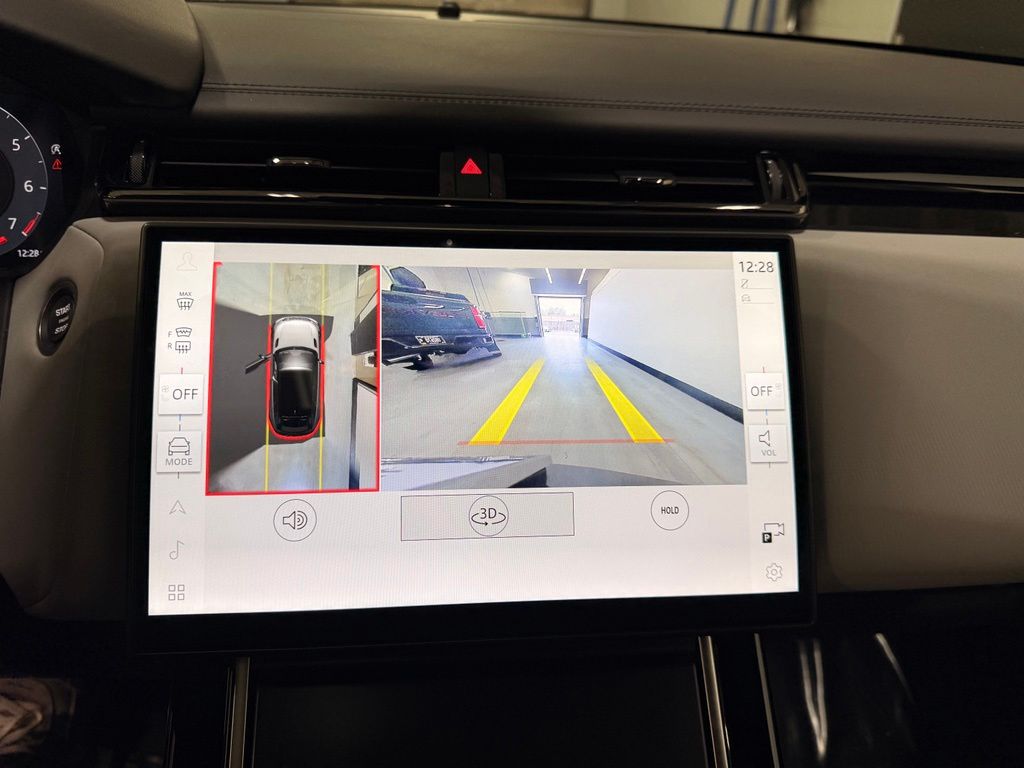 Thumbnail: 2026 Land Rover Range Rover Velar - 17