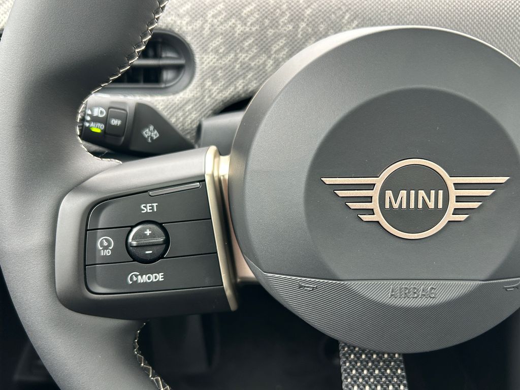 Thumbnail: 2026 MINI Cooper - 19