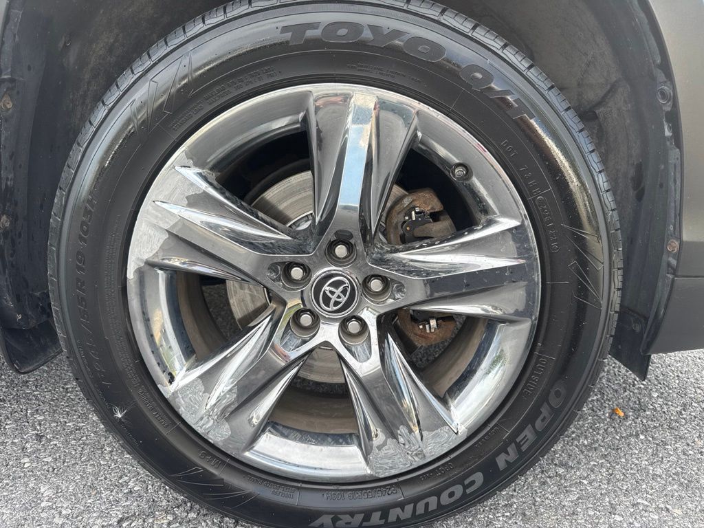 Used 2019 Toyota Highlander SUV
