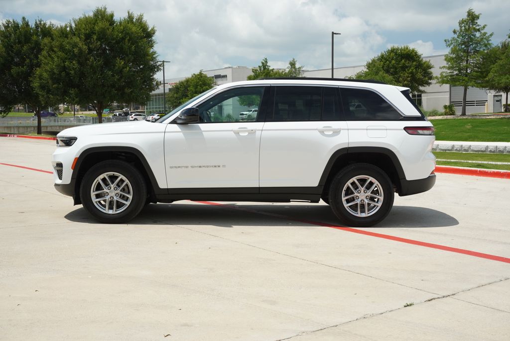 Used Car 2025 Jeep Grand Cherokee  Laredo For Sale Under $35,000 In Weatherford, Texas