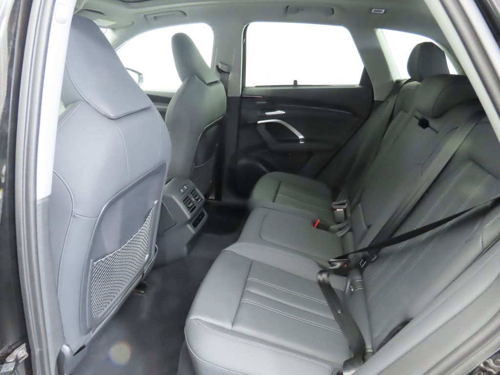 2025 Audi Q5 Premium 23