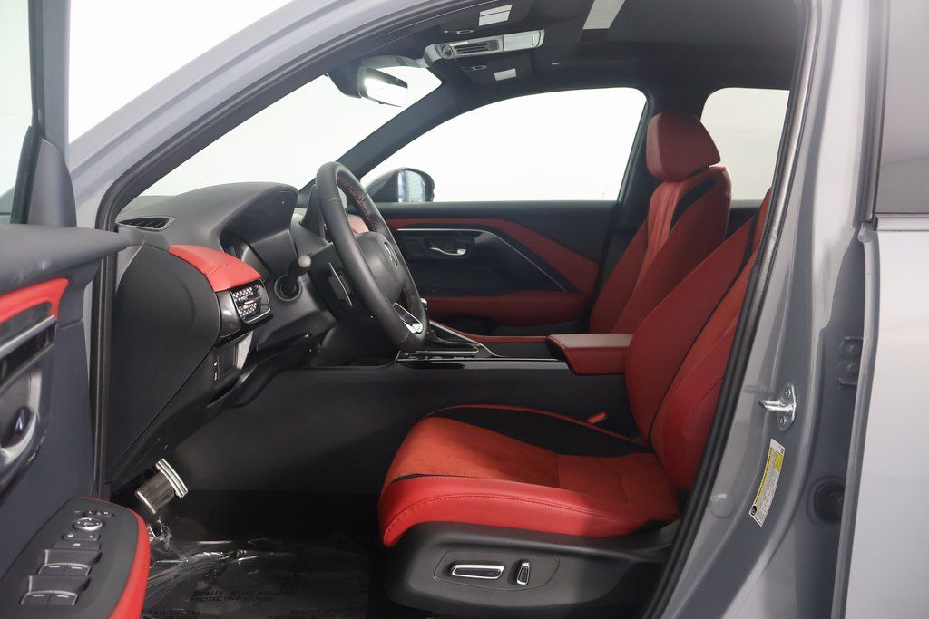 Thumbnail: 2025 Acura ADX - 5