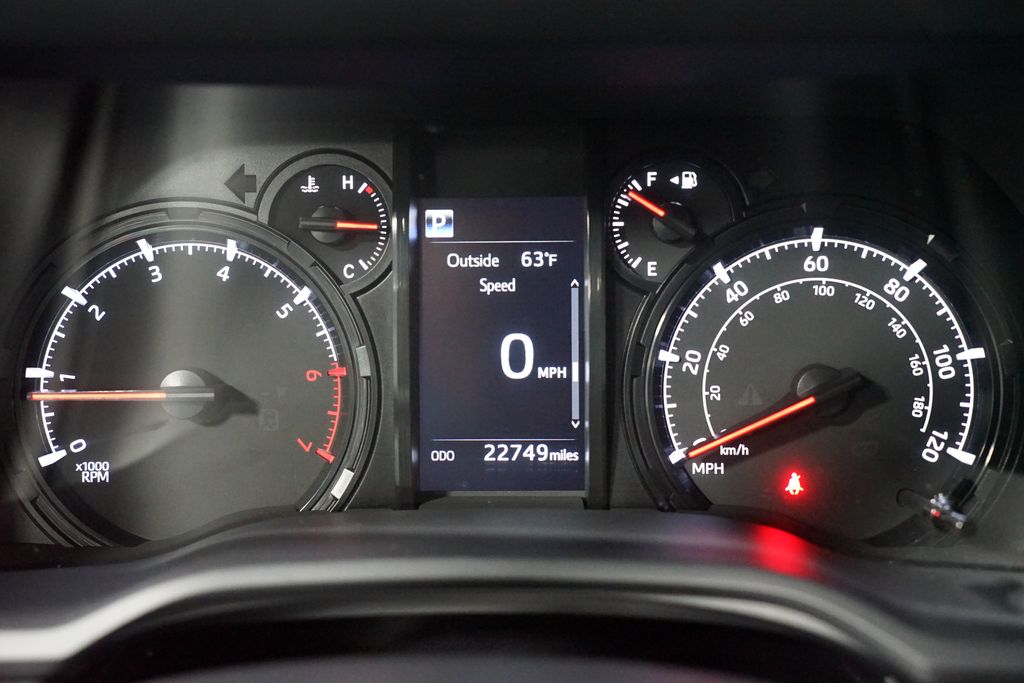 Thumbnail: 2024 Toyota 4Runner - 16