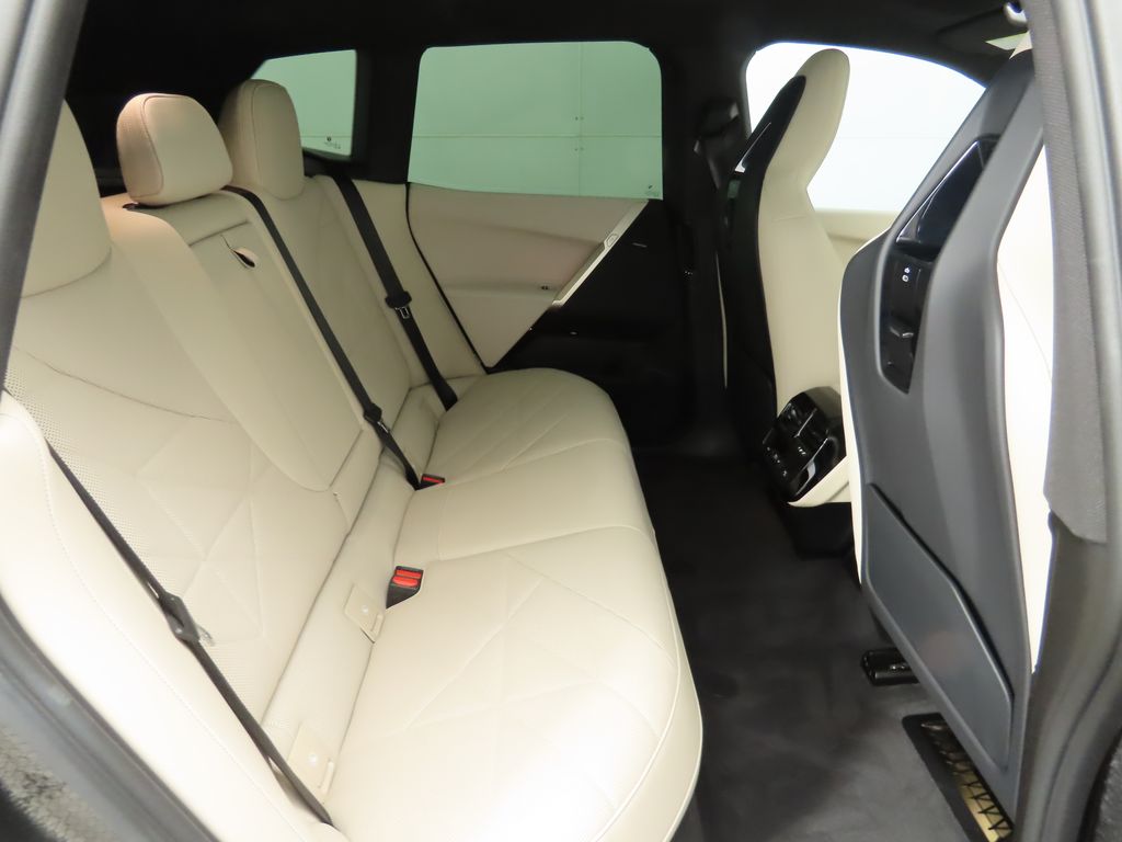 Thumbnail: 2024 BMW iX - 21