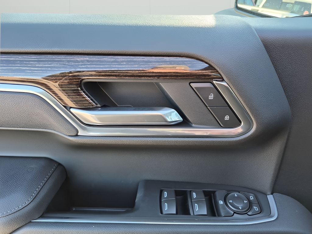 New 2026 Black GMC SLE image 27