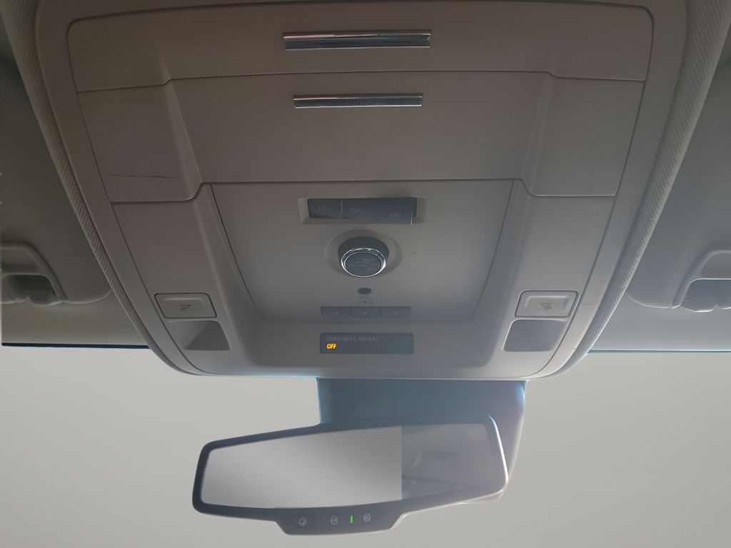 Used Car 2020 Chevrolet Suburban  Lt For Sale Under $20,000 In Austin, Texas